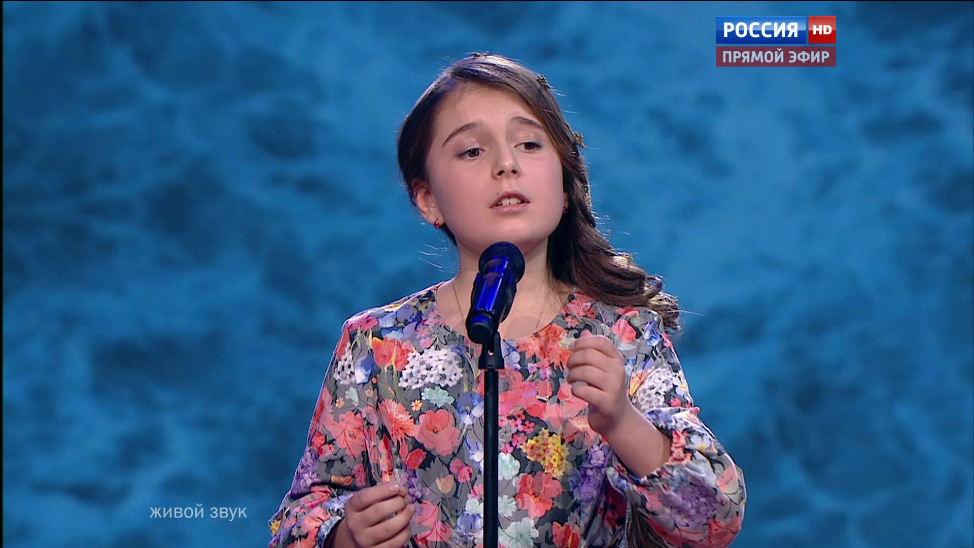 В конкурсе юных талантов "Синяя Птица" победила Полина Чиркина