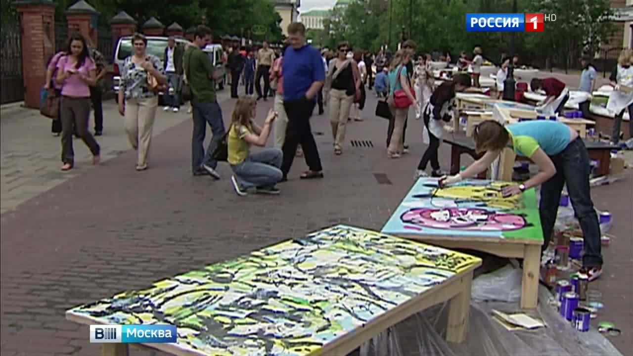 На Новом Арбате устанавливают самую длинную в мире скамейку