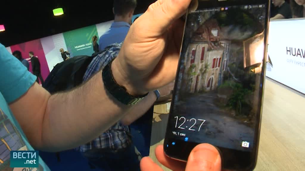Вести.net: щедрый Huawei и ноутбуки-рекордсмены