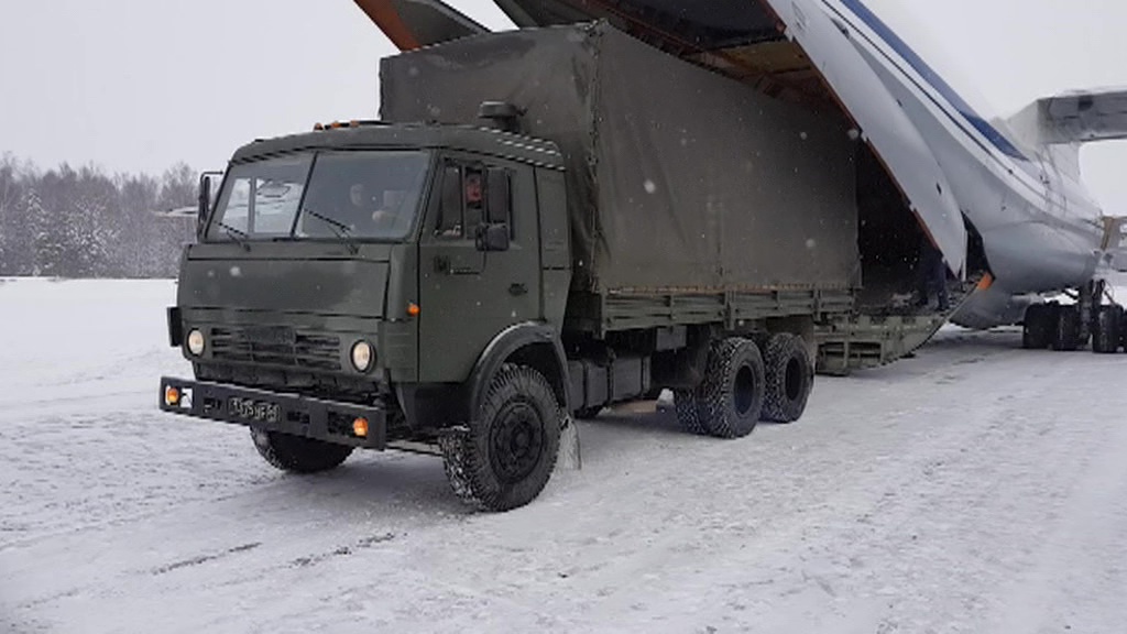 Бурея: на помощь пришли военные летчики