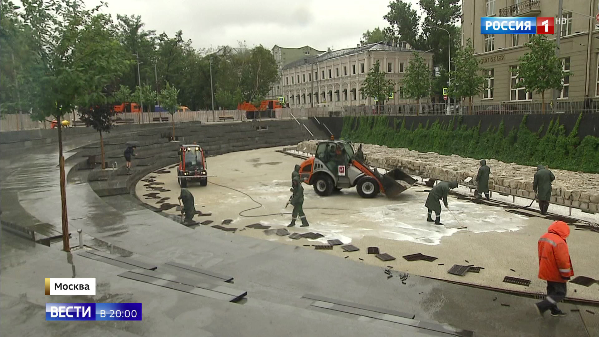 "Яму" закрыли на ремонт: молодежь недовольна, местные жители счастливы