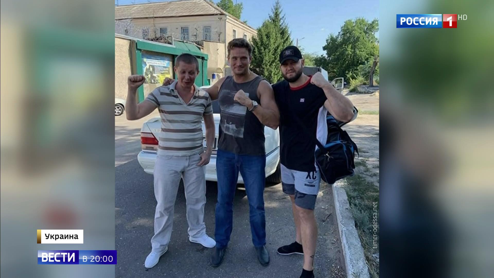 По 6 тысяч долларов за каждого: двух антимайдановцев освободили под залог