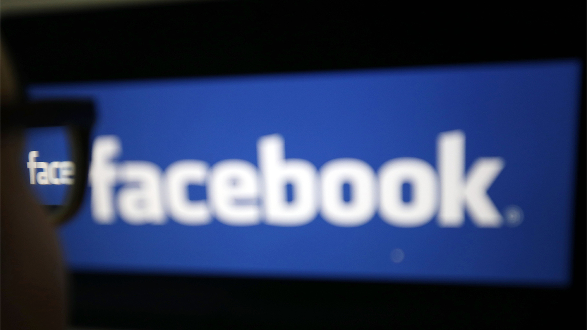 Новости Facebook будут курировать журналисты