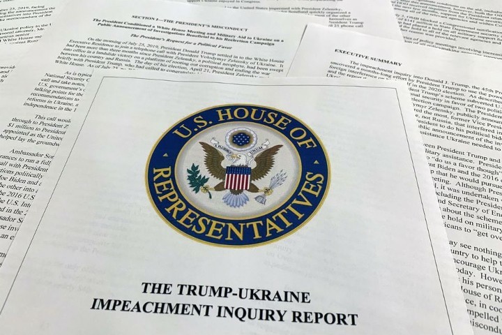 Демократы обвинили Трампа во вмешательстве в президентские выборы в США и препятствовании импичменту