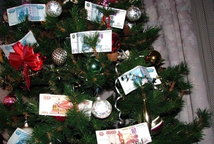 Сколько российских работодателей премируют сотрудников по итогам года?
