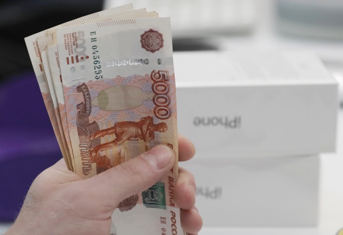 Растет доля россиян с кредитами в нескольких банках