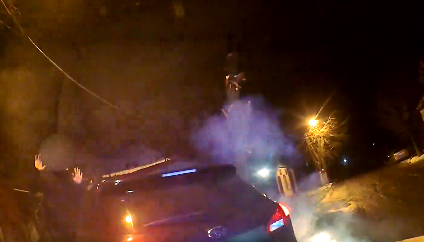 Полицейский под наркотиками гнался за пьяным и попал в ДТП