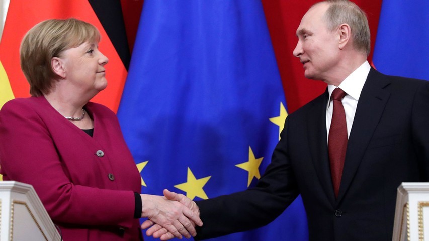 Путин и Меркель уверены в достройке "Северного потока-2"