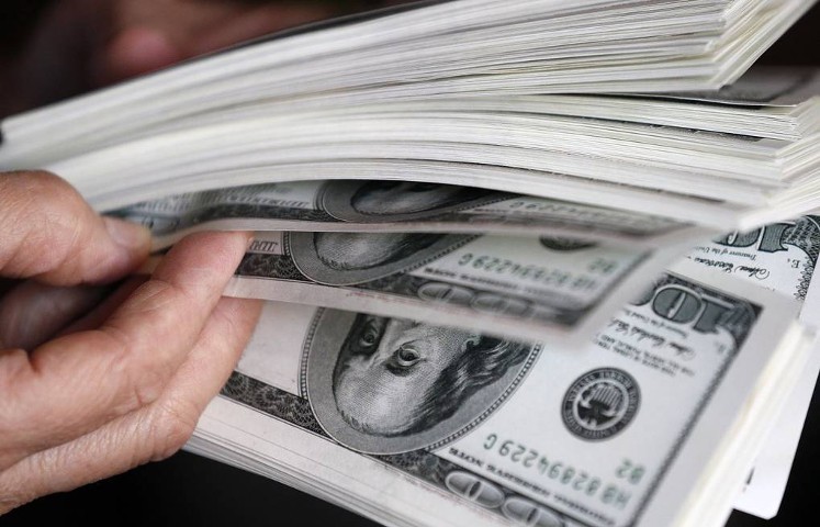 Российские компании увеличат выплаты по внешнему долгу на 14% в I квартале