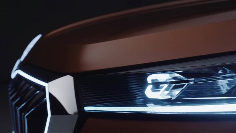 Новая Skoda будет частично состоять из кристаллов