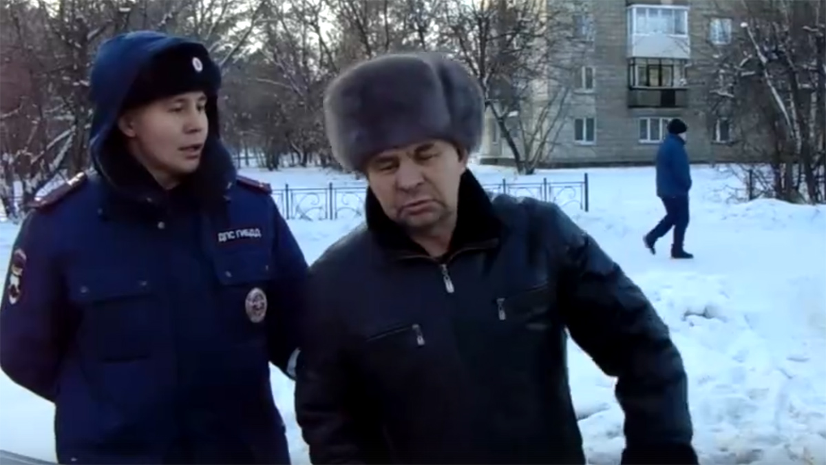 "Ехал туда оттуда!": ангарские полицейские задержали невменяемого от пьянства водителя