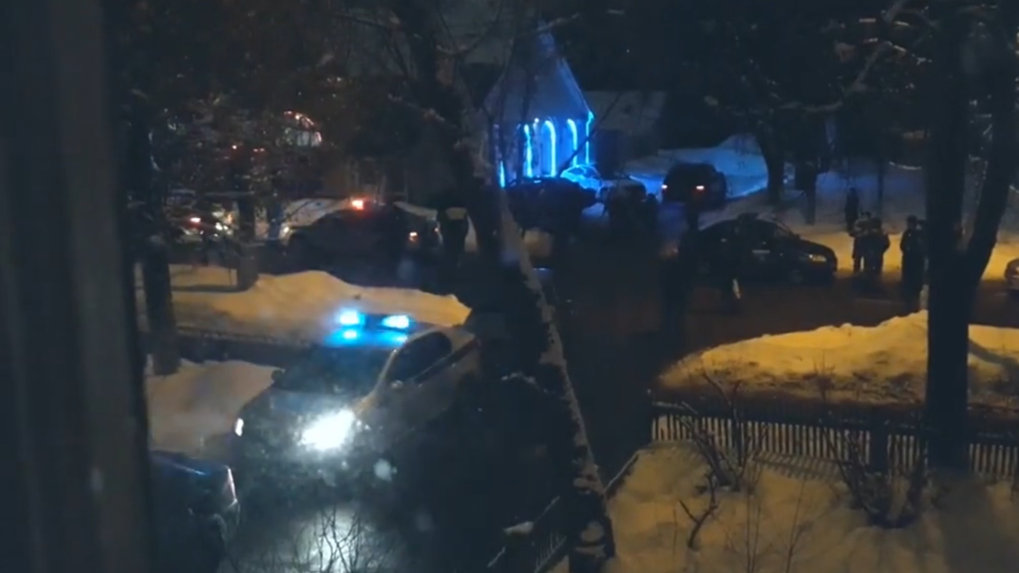 Участников массовой драки со стрельбой в московском кафе сняли на видео