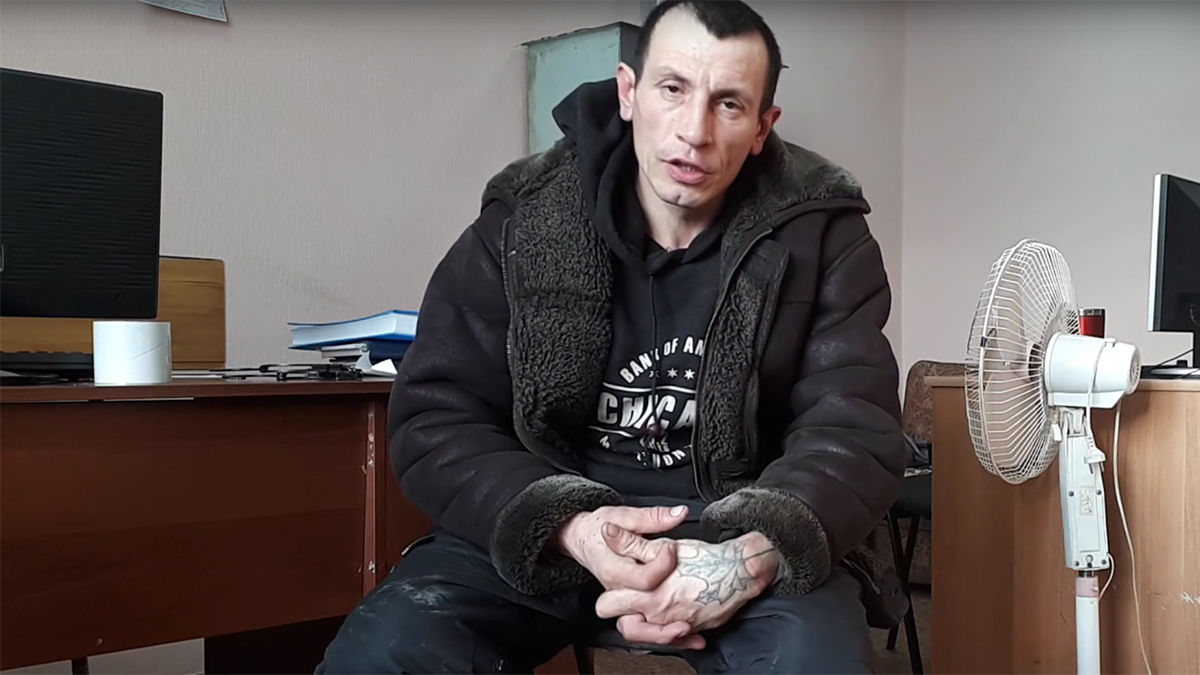 "Женщина что-то закричала": допрос новокузнецких грабителей попал на видео