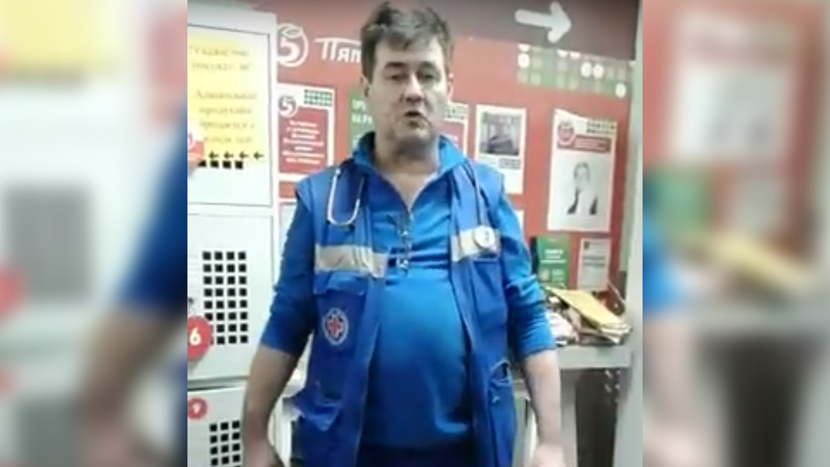 "Сейчас бью морду": угрозы пьяного врача скорой помощи попали на видео