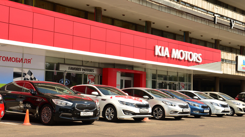 Авторынок Москвы просел вслед за Россией