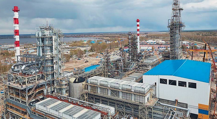 Азербайджанская госкомпания Socar стала миноритарным акционером Антипинского НПЗ