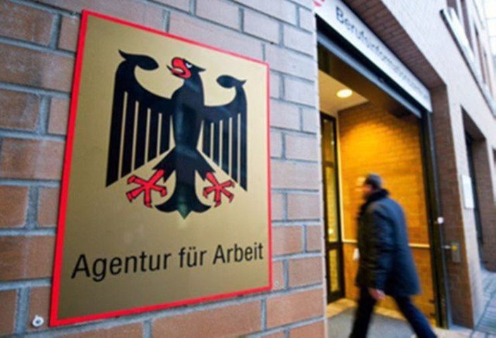 Безработица в Германии в августе осталась на уровне 5%