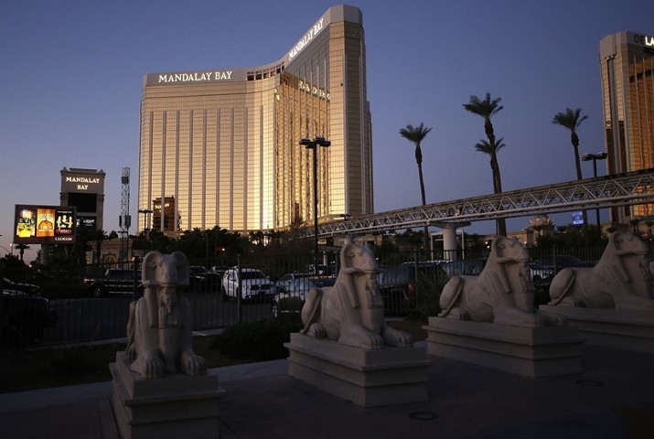Пострадавшие в самом массовом расстреле в США взыскали $800 млн с MGM Resorts International
