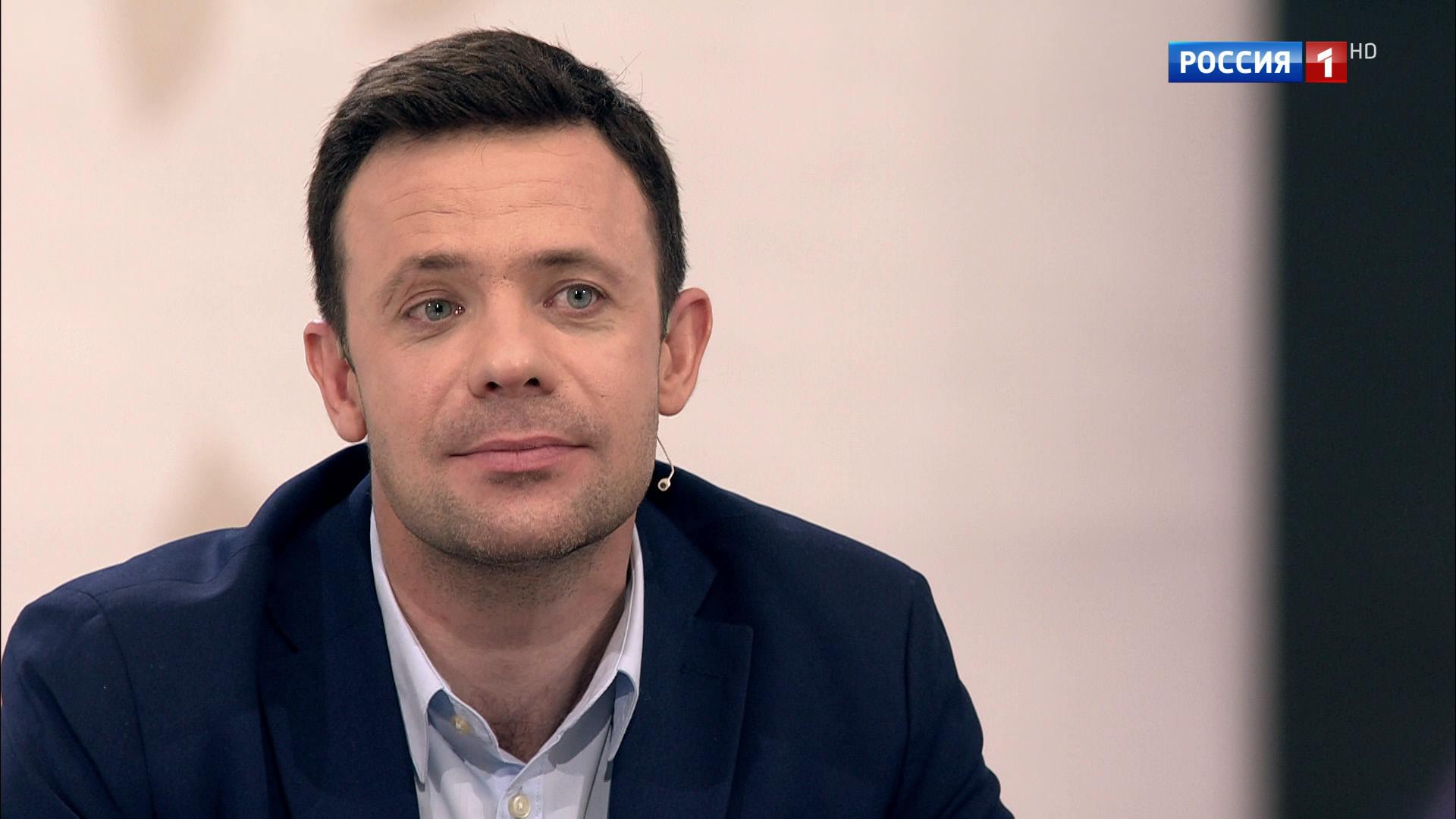 Актер из "Ликвидации" перестал бояться брака только после рождения ребенка