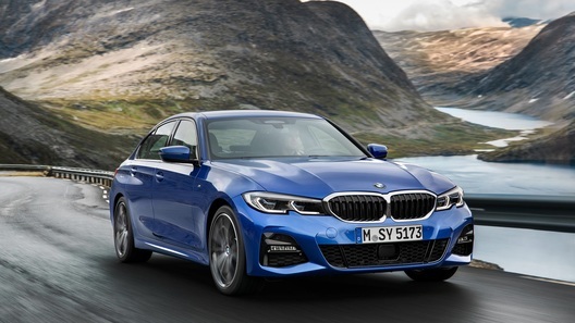 В России стартовали продажи нового BMW 3 Серии