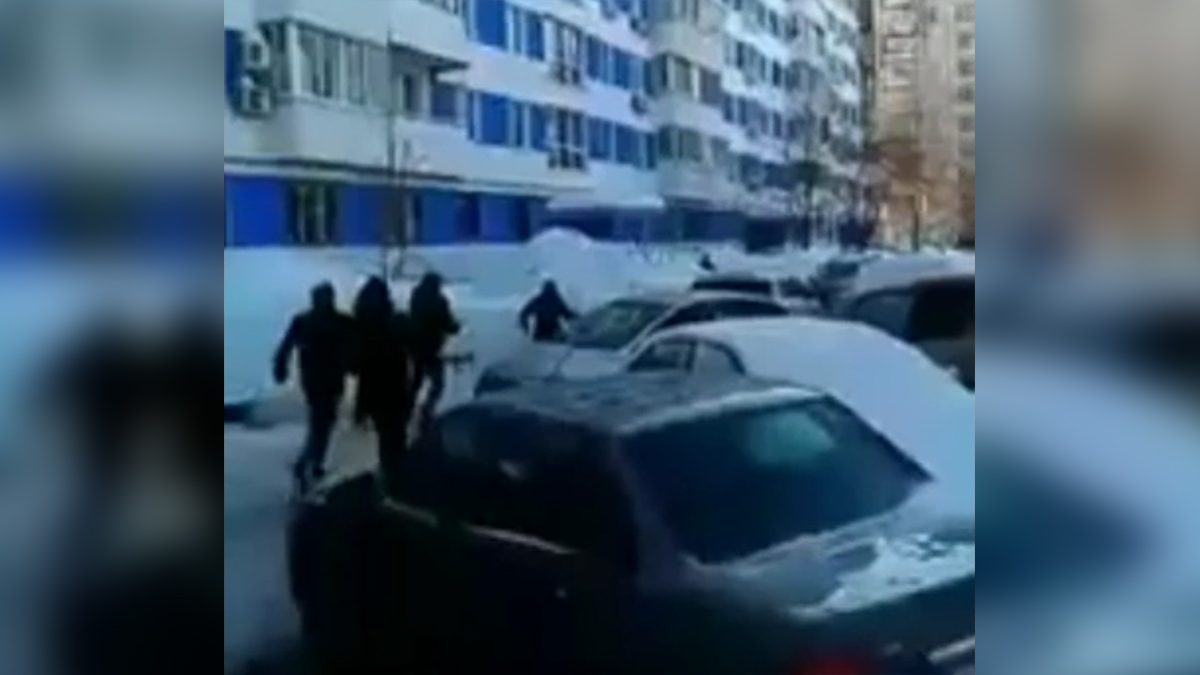 В Самаре попытка задержания нарушителя со стрельбой попала на видео