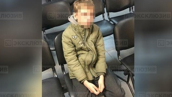 Кипяток, ножницы и шампур: 12-летний мальчик жестоко убил мать на глазах у брата