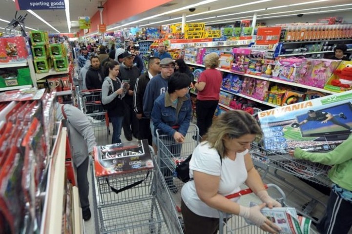 Потребительские доходы в США в июне выросли на 0,4%