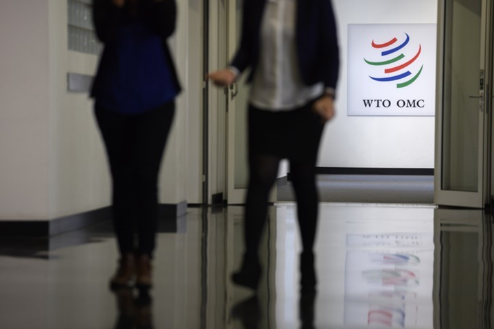 Индикатор мировой торговли ВТО упал до минимума за 9 лет