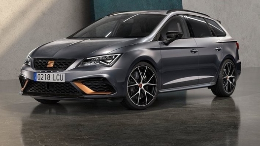 Обновленный Leon Cupra R ST, родства с Seat не помнящий