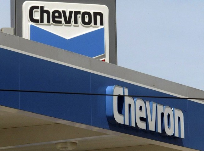 Суд в США обязал Chevron выплатить $21,4 млн семьям умерших от рака работников