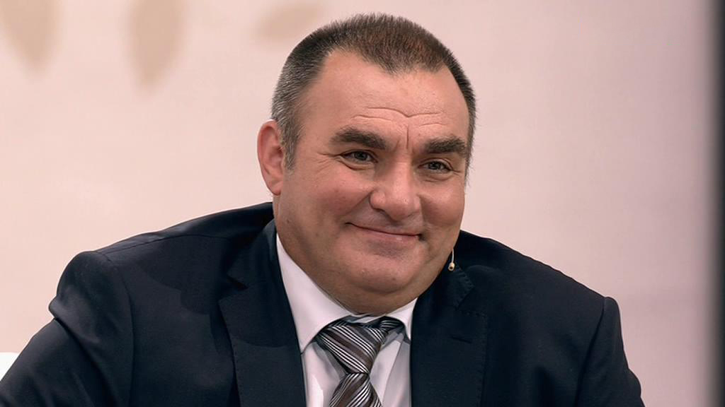 Векслер припомнил юбку из простыни для Апексимовой и визит в роддом с Певцовым