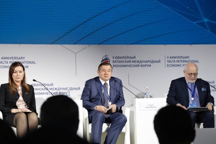 Глазьев предложил привлечь инвестиции в Крым с помощью криптовалют