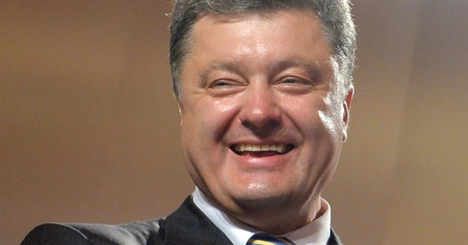 Порошенко пообещал прекратить любой импорт газа на Украину