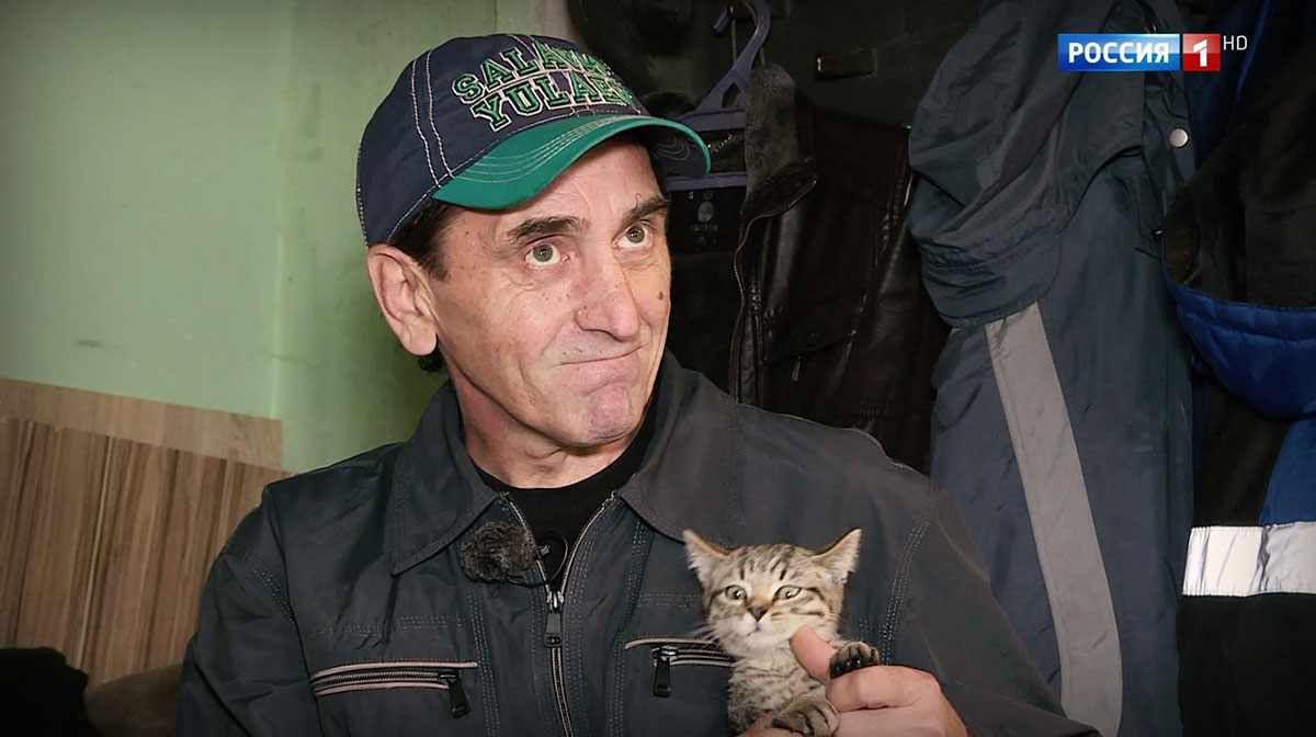 Герой-предатель: спасший 15 людей мужчина бросил близких и стал бомжом