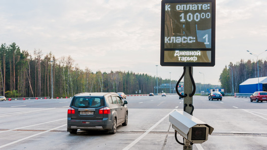 На платных дорогах объявлена охота на "зайцев"