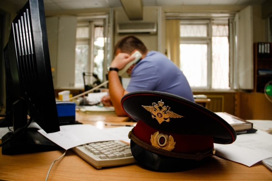 Полицейского уволили из-за дорогого дома