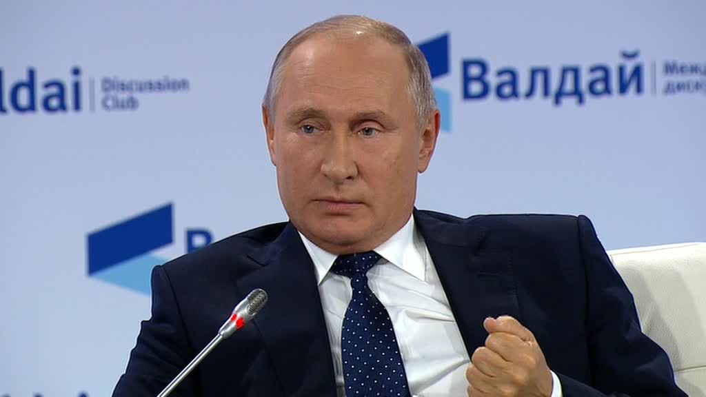 Путин: трагедия в Керчи стала результатом глобализации