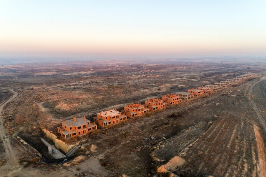 После кризиса: испанский фотограф снимает заброшенные дома