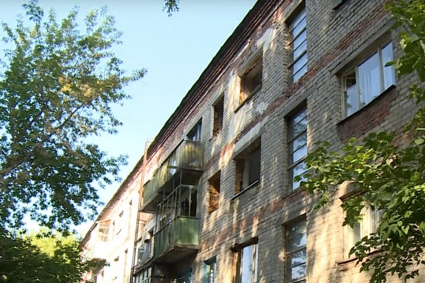 Женщина год выплачивала кредит за несуществующую комнату