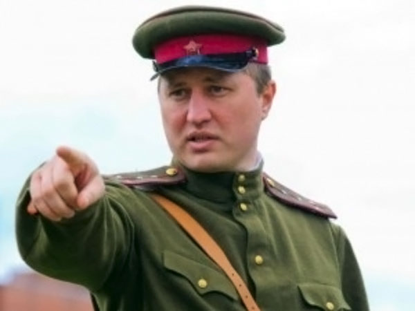 У военного реконструктора  в Петергофе нашли живого крокодила и мину на взводе