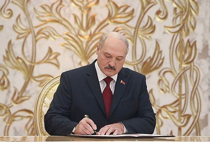 Лукашенко назначил новых глав Минфина и Минэнерго Белоруссии