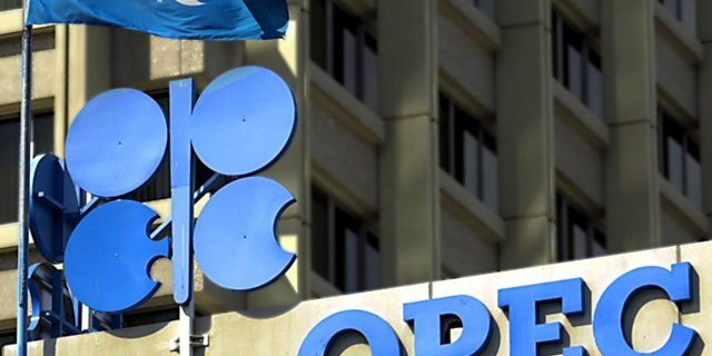 Зангане: РФ может досрочно выйти из сделки ОПЕК+