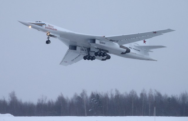 Путин: нужен пассажирский сверхзвуковой Ту-160