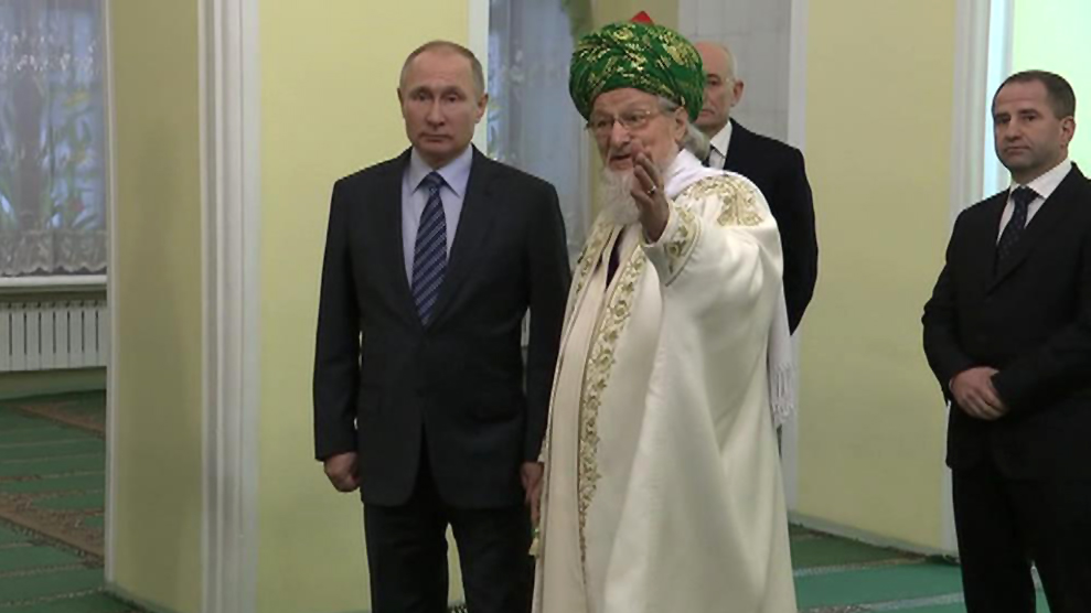 Путин доволен, что мечетей стало больше