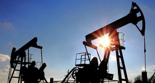 Рынок нефти боится войны, дефолта и ядерного оружия