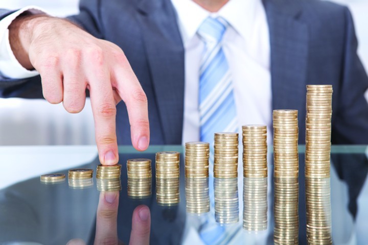 Рост дивидендов крупнейших компаний России ускорился впервые с 2014 г. и достиг 1,7 трлн рублей