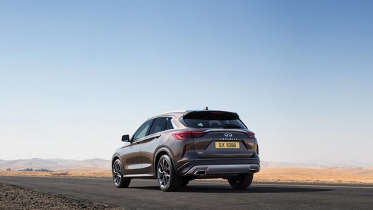 Новый кроссовер Infiniti QX50: названы российские цены