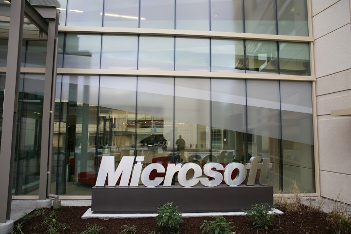 Microsoft переложит расходы по НДС на клиентов