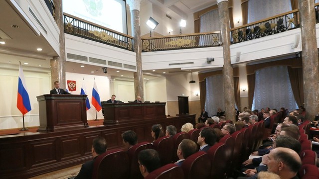 Медведев: признаков голландской болезни почти нет