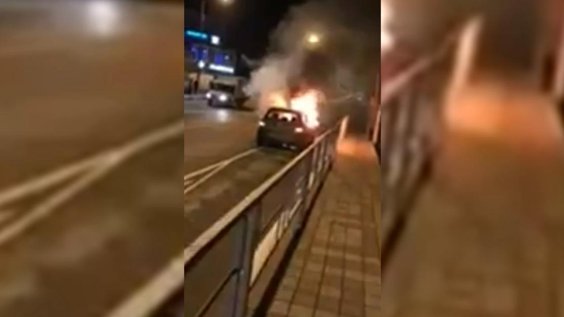 Пьяный житель Кубани дважды избил мать и под запись сжег машину на трассе